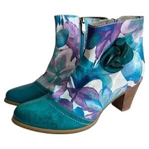 NWOT Spring Step L'Artiste boots size 38EU 7 US